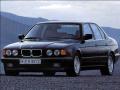   BMW 7 (E32) 